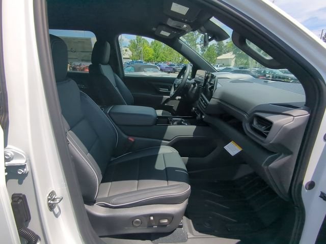 2025 Chevrolet Silverado EV LT - Photo 39