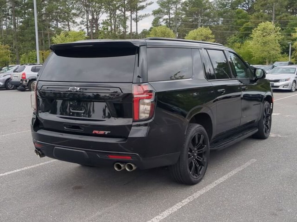 Used 2023 Chevrolet Suburban RST SUV