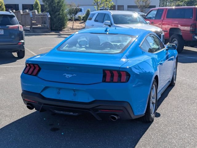 2024 Ford Mustang EcoBoost photo 3