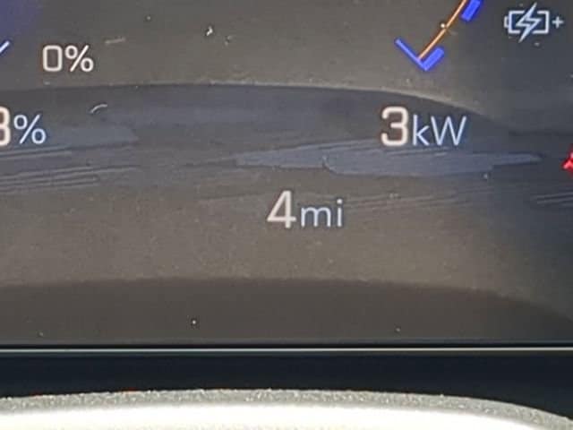 2025 Chevrolet Silverado EV LT - Photo 31