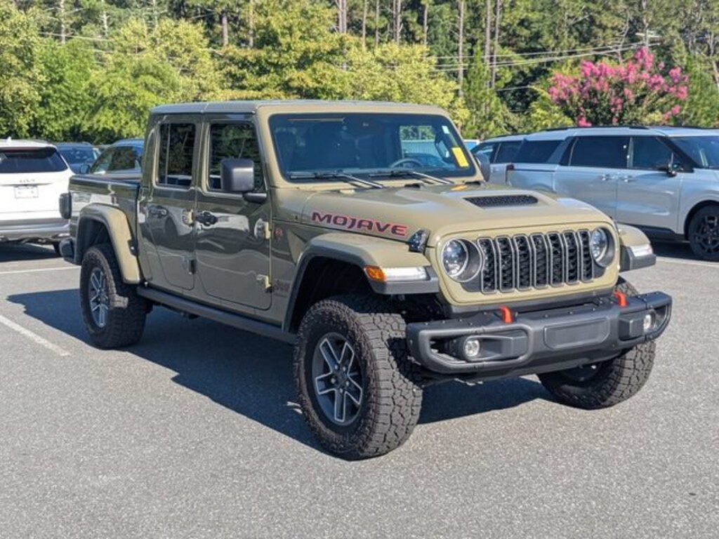 Used 2025 Jeep Gladiator Mojave X Truck Crew Cab