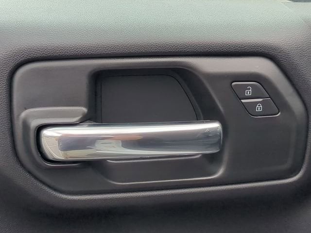 2025 Chevrolet Silverado 1500 Custom - Photo 21