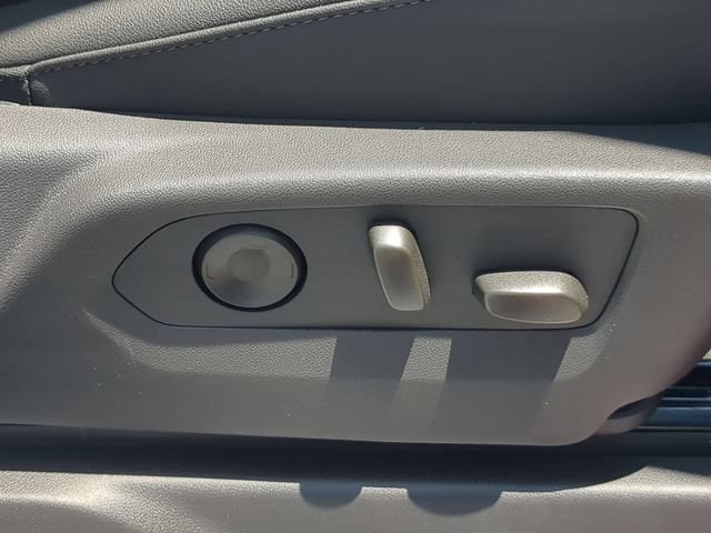 2026 Chevrolet Silverado 2500 HD LTZ - Photo 42