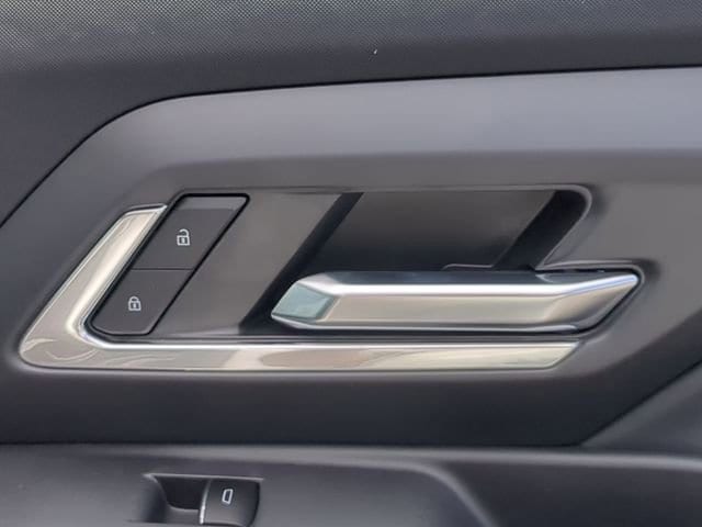 2025 Chevrolet Silverado EV LT - Photo 44