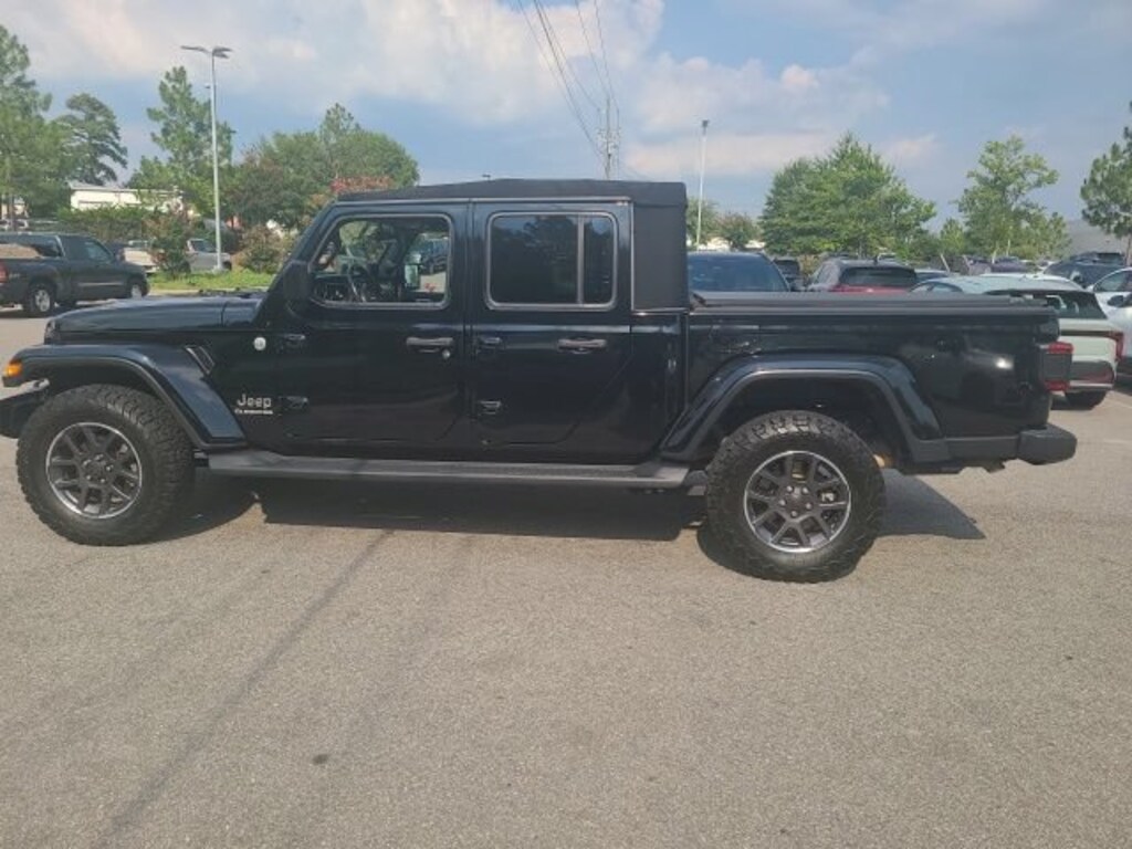 Used 2020 Jeep Gladiator Overland Truck Crew Cab