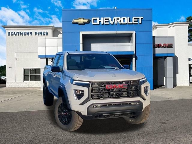 2026 GMC Canyon Elevation's photo