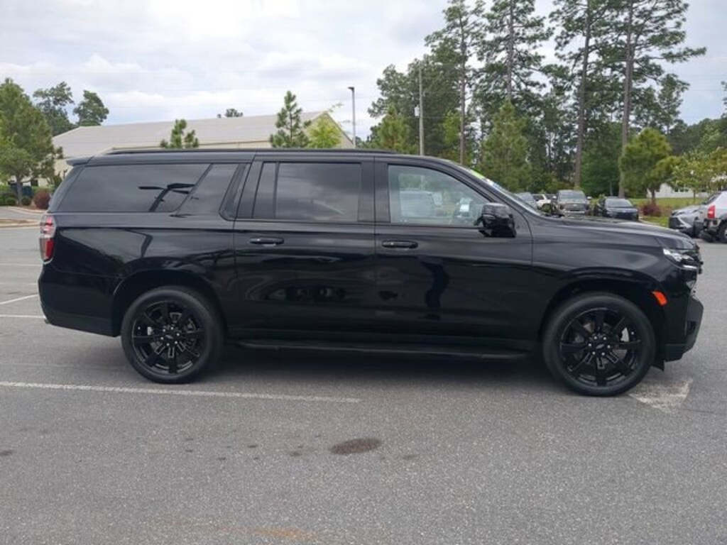 Used 2023 Chevrolet Suburban RST SUV