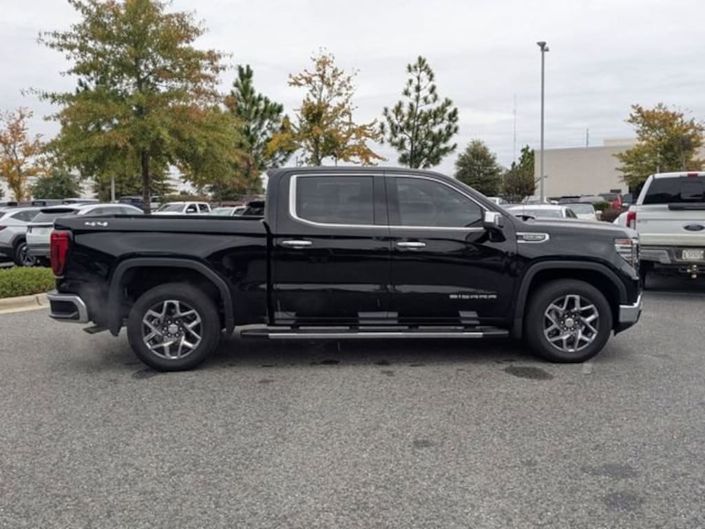 Used 2024 GMC Sierra 1500 SLT Truck