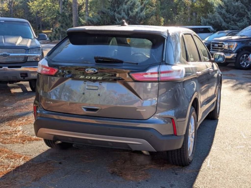 Used 2023 Ford Edge SEL