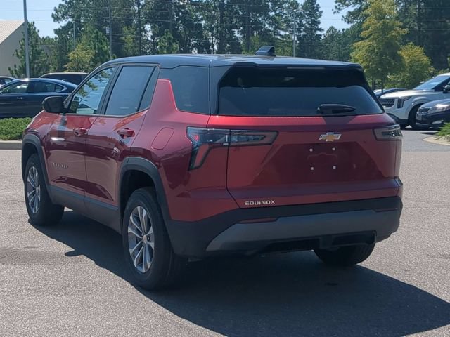 2027 Chevrolet Equinox LT - Photo 7