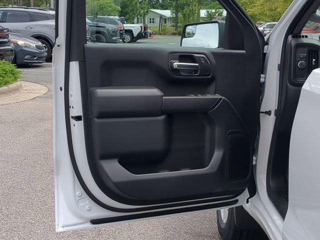 2025 Chevrolet Silverado 1500 Custom - Photo 19