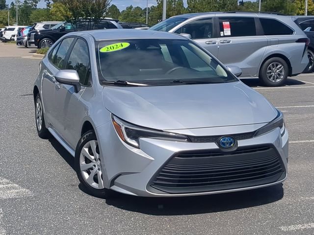 Used 2024 Toyota Corolla LE with VIN JTDBCMFE9R3028790 for sale in Southern Pines, NC