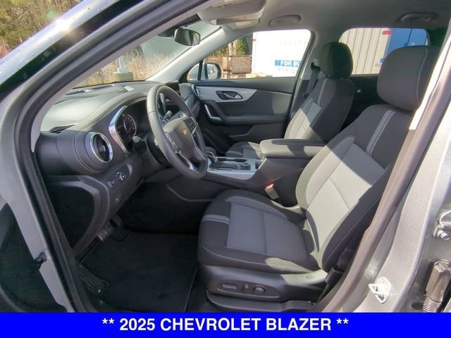 2025 Chevrolet Blazer 2LT - Photo 22