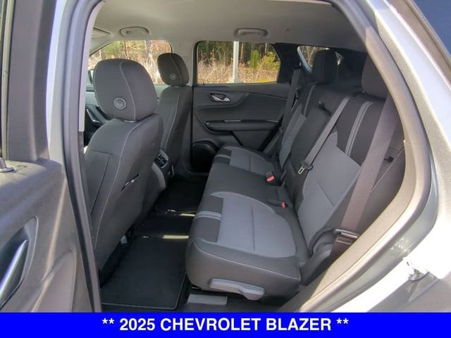 2025 Chevrolet Blazer 2LT - Photo 36