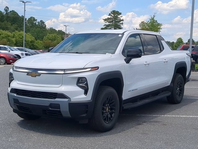 2025 Chevrolet Silverado EV LT - Photo 9