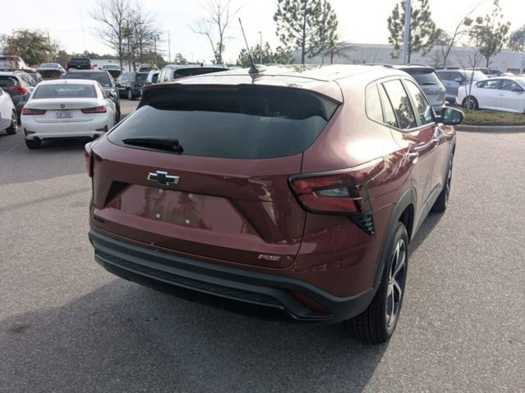 Used 2024 Chevrolet Trax 1RS SUV