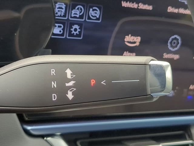 2025 Chevrolet Equinox EV LT - Photo 34