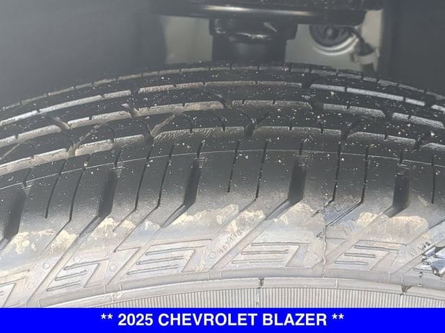 2025 Chevrolet Blazer 2LT - Photo 17