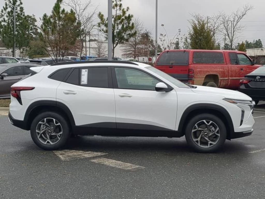 New 2026 Chevrolet Trax LT SUV
