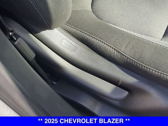 2025 Chevrolet Blazer 2LT - Photo 43