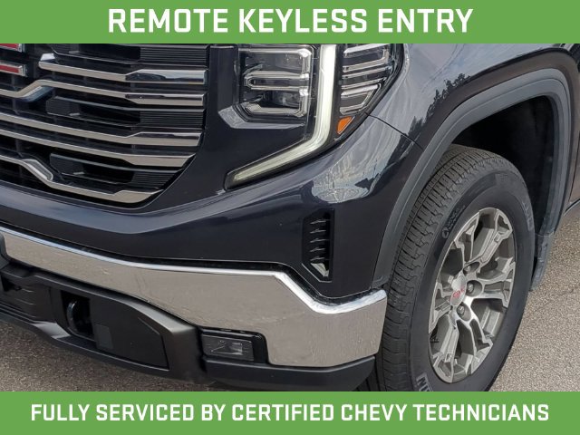 2025 GMC Sierra 1500 SLT - Photo 13
