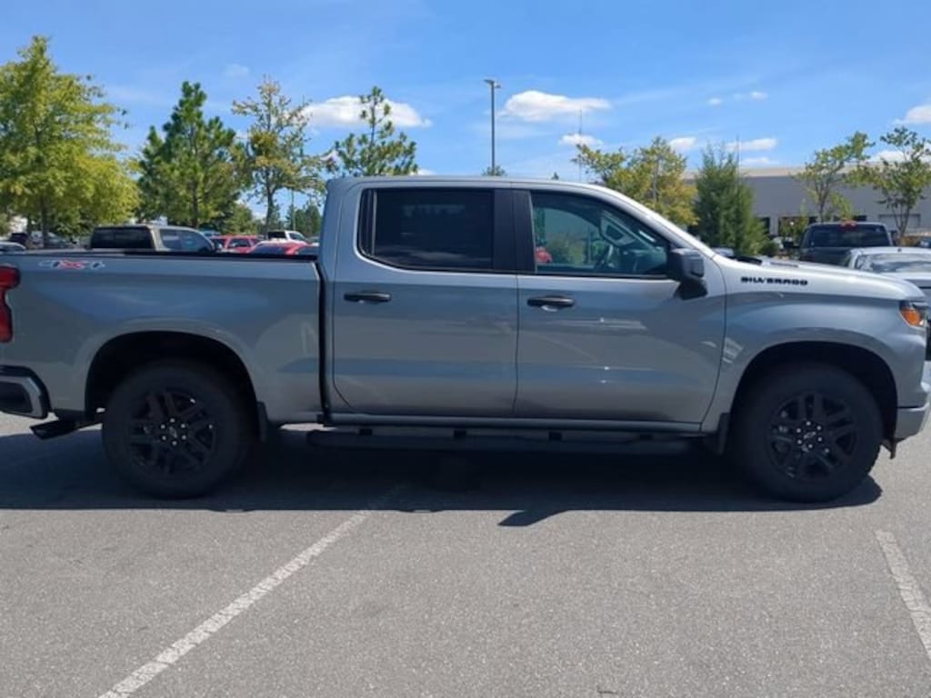 New 2026 Chevrolet Silverado 1500 Custom Truck