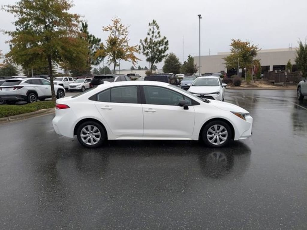 Used 2024 Toyota Corolla LE