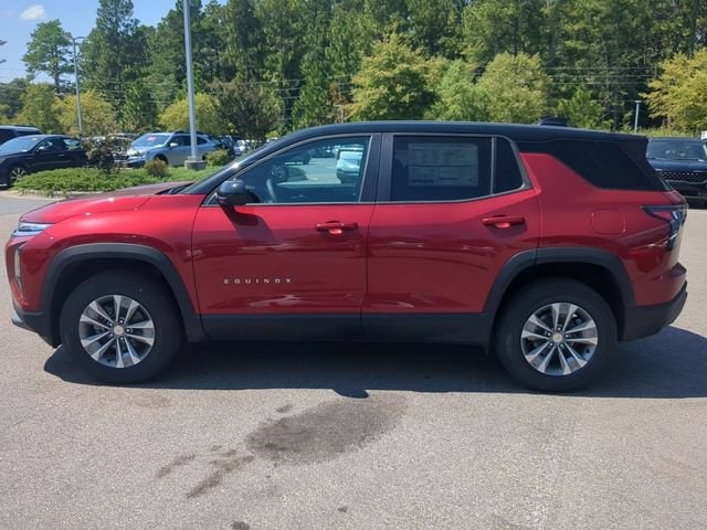 2027 Chevrolet Equinox LT - Photo 8
