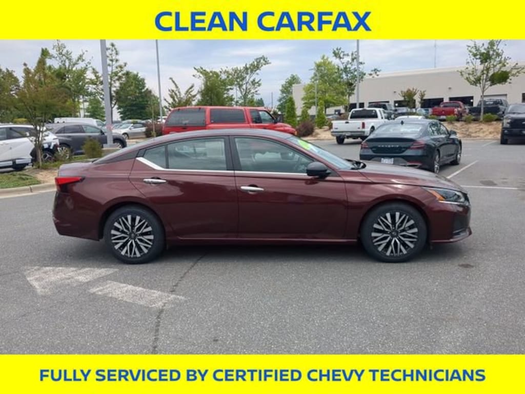 Used 2025 Nissan Altima SV Sedan