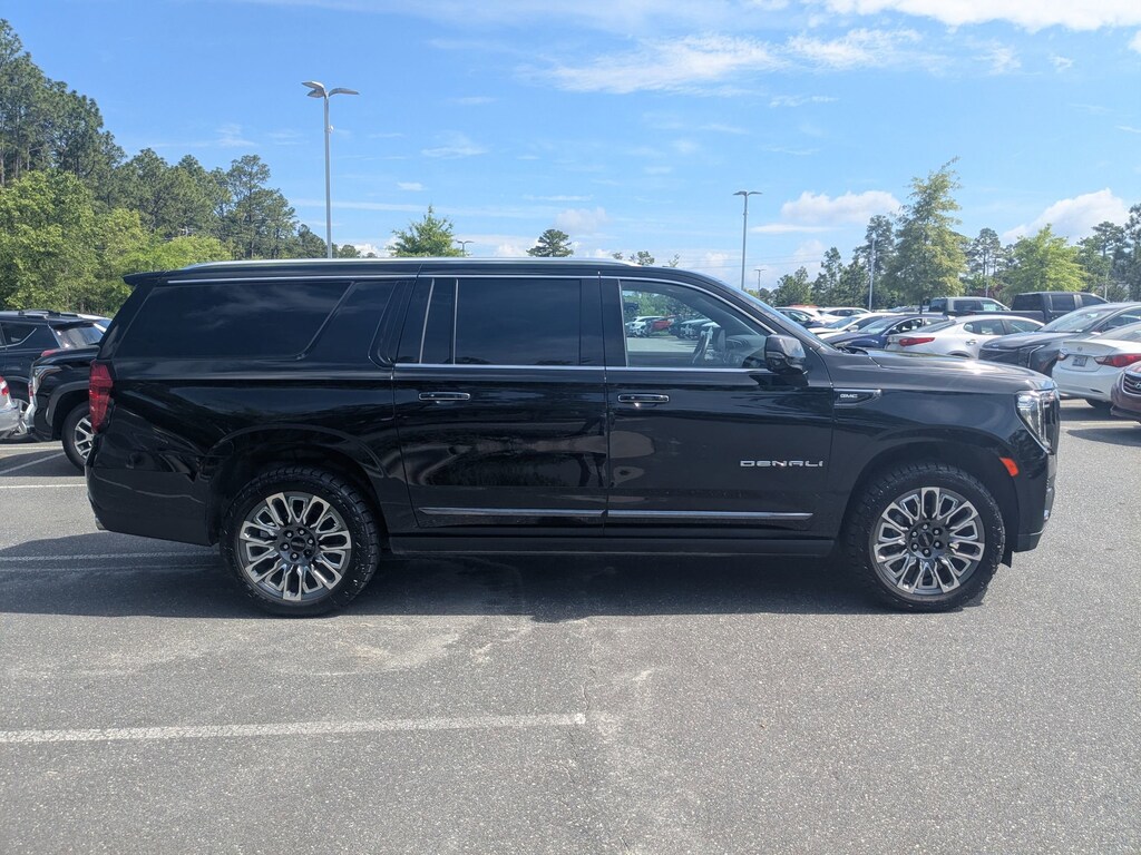 Used 2024 GMC Yukon XL Denali Ultimate SUV