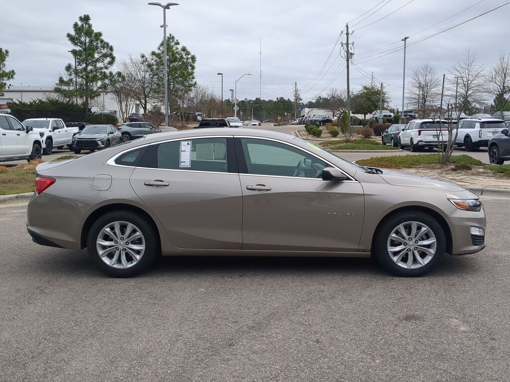 Used 2025 Chevrolet Malibu 1LT Sedan