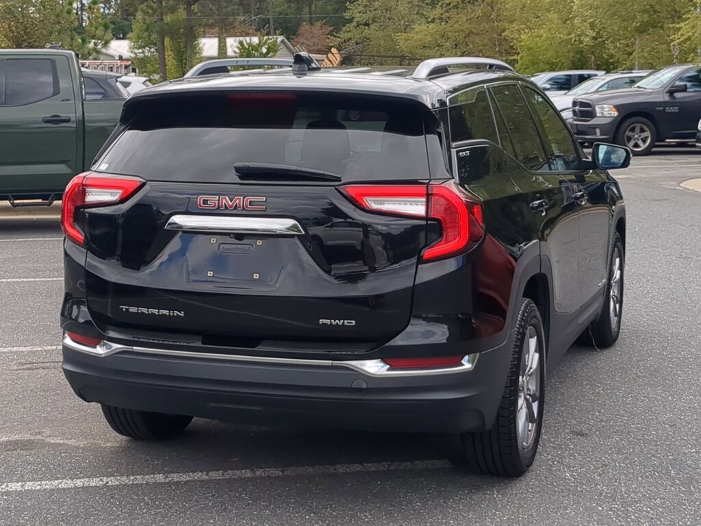 Used 2022 GMC Terrain SLT SUV