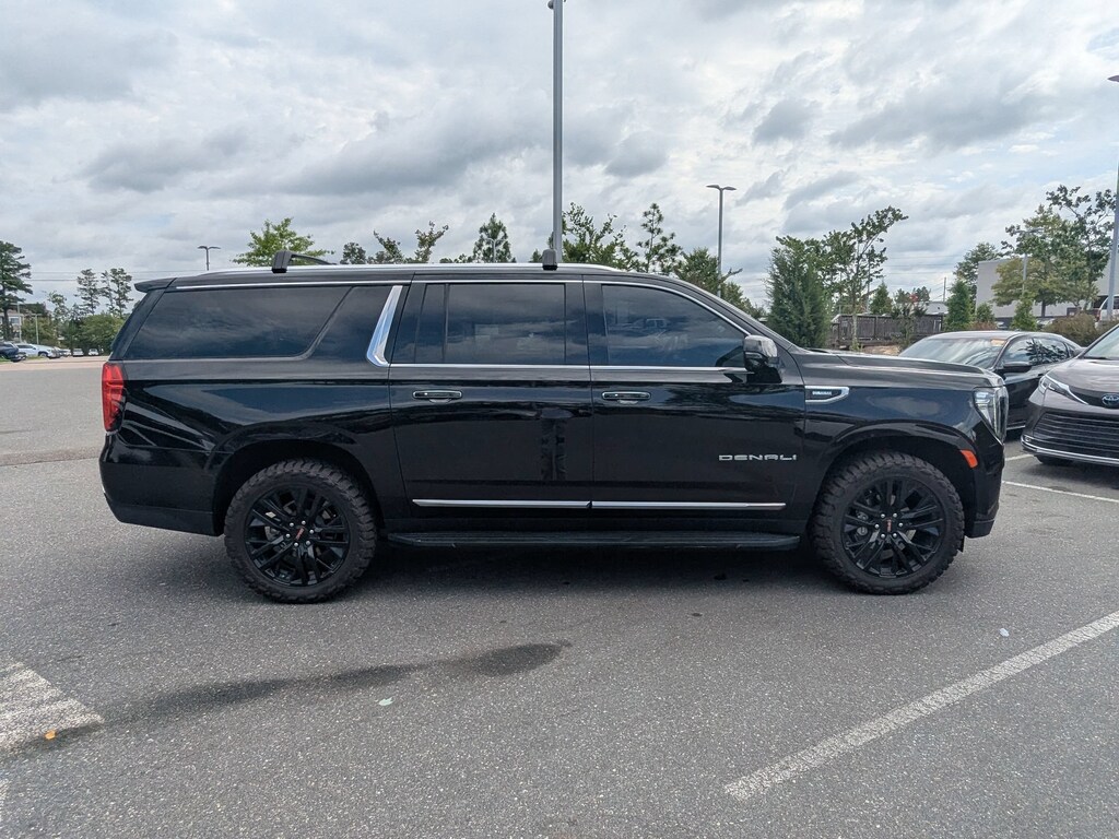 Used 2024 GMC Yukon XL Denali SUV