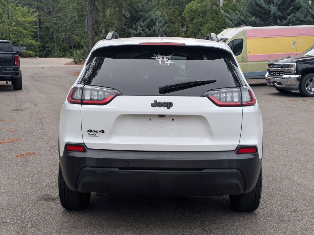 Used 2023 Jeep Cherokee Altitude Lux SUV