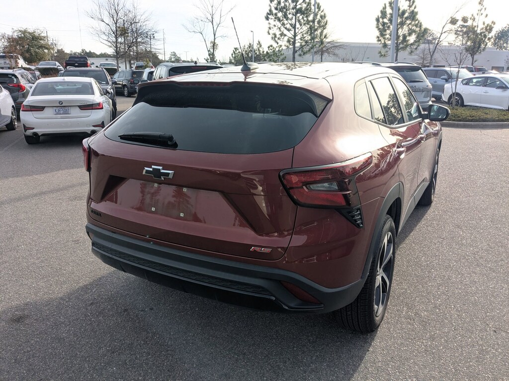 Used 2024 Chevrolet Trax 1RS SUV