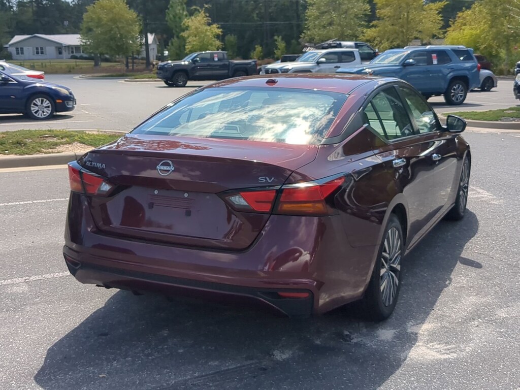 Used 2023 Nissan Altima 2.5 SV Sedan