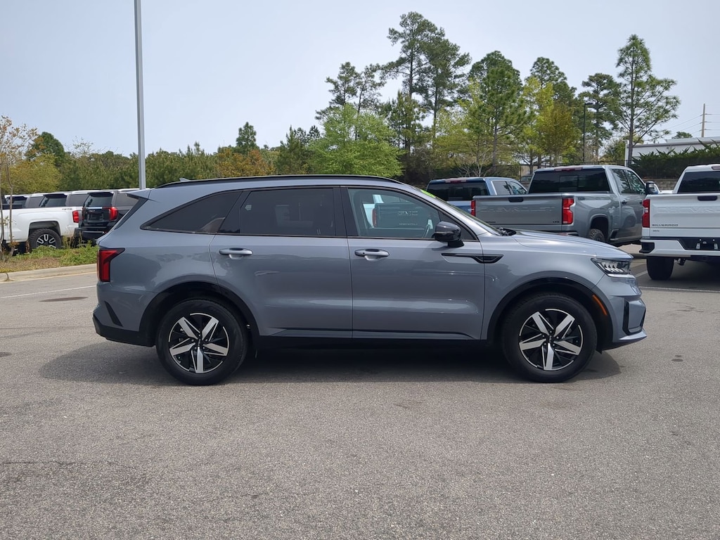 Used 2023 Kia Sorento S SUV