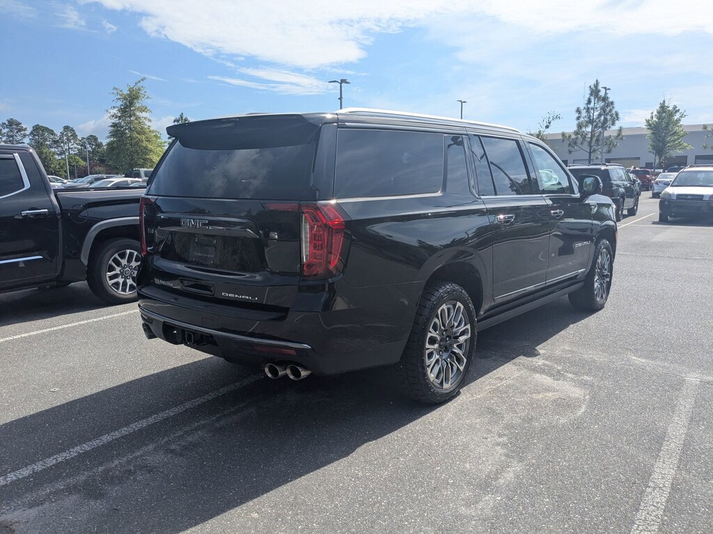 Used 2024 GMC Yukon XL Denali Ultimate SUV