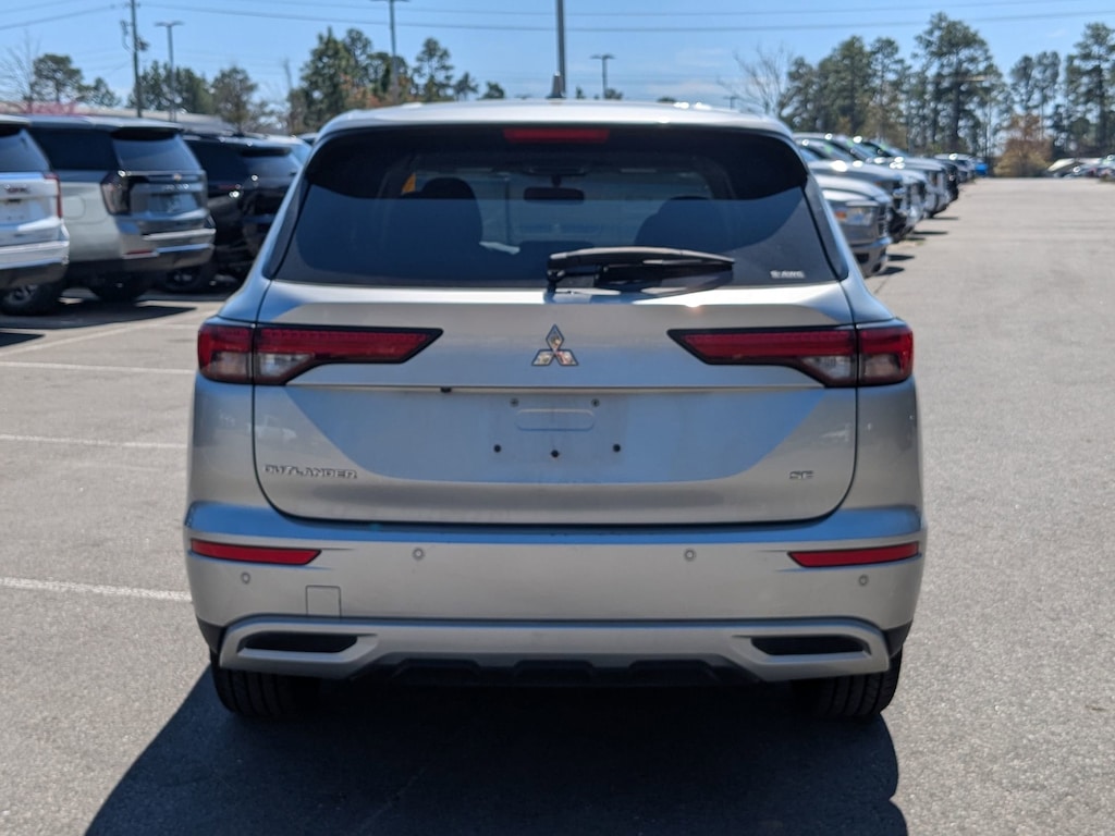 Used 2024 Mitsubishi Outlander SE SUV