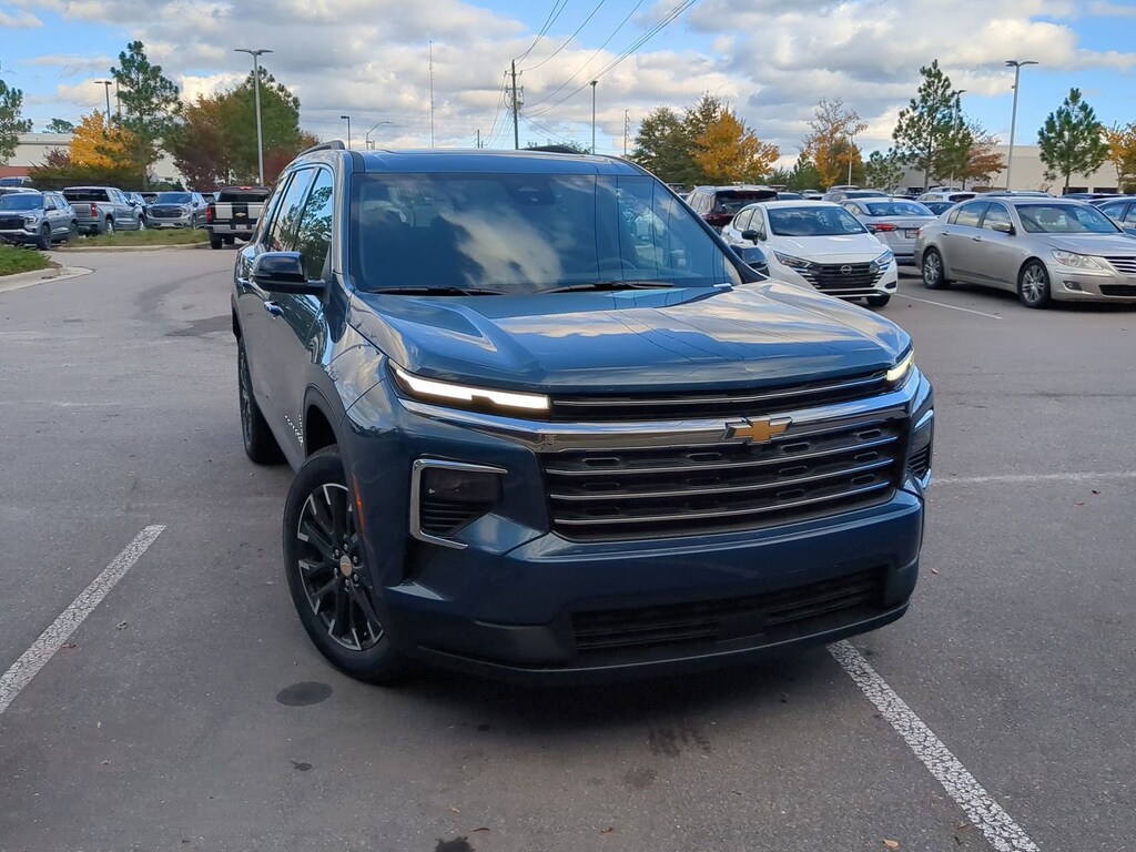 New 2026 Chevrolet Traverse LT SUV