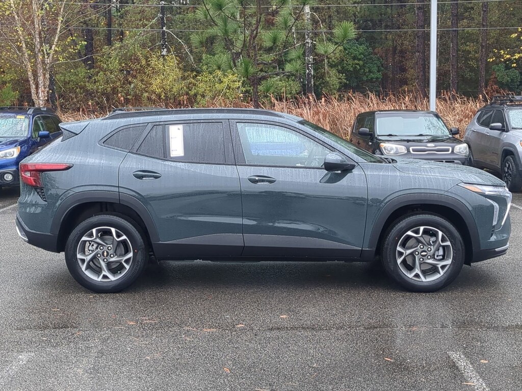 New 2026 Chevrolet Trax LT SUV