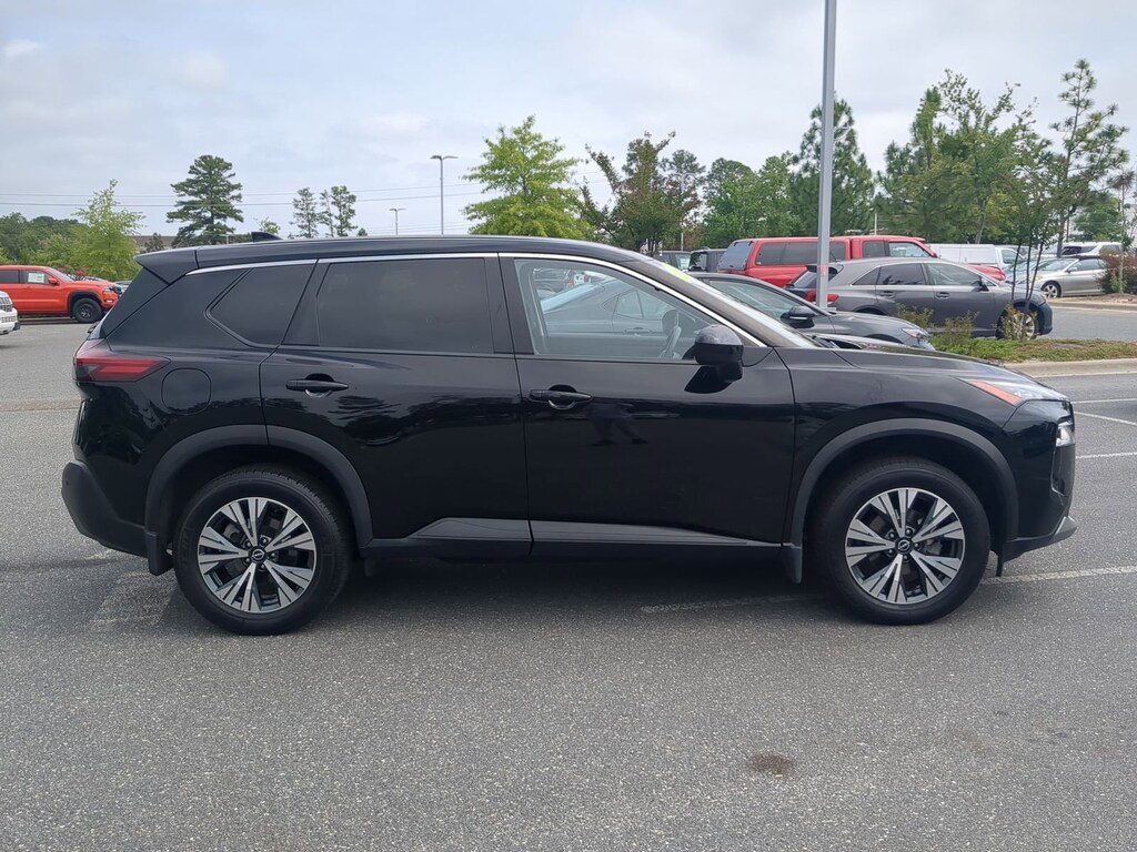 Used 2023 Nissan Rogue SV SUV
