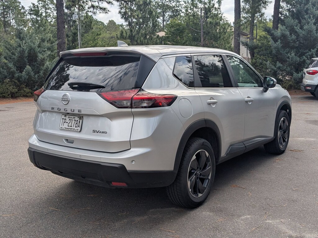 Used 2024 Nissan Rogue SV SUV