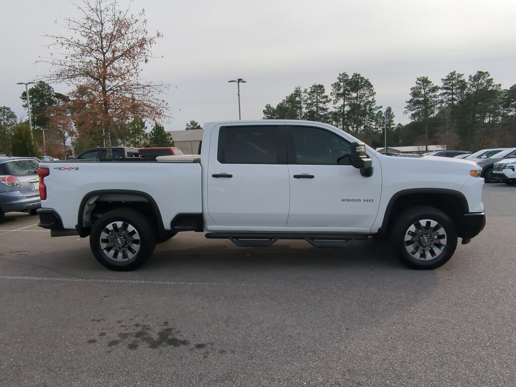 Used 2024 Chevrolet Silverado 2500 HD Custom Truck Crew Cab