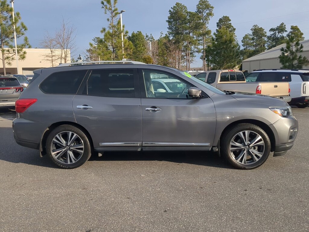 Used 2019 Nissan Pathfinder Platinum SUV