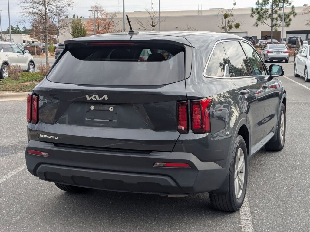 Used 2023 Kia Sorento LX SUV