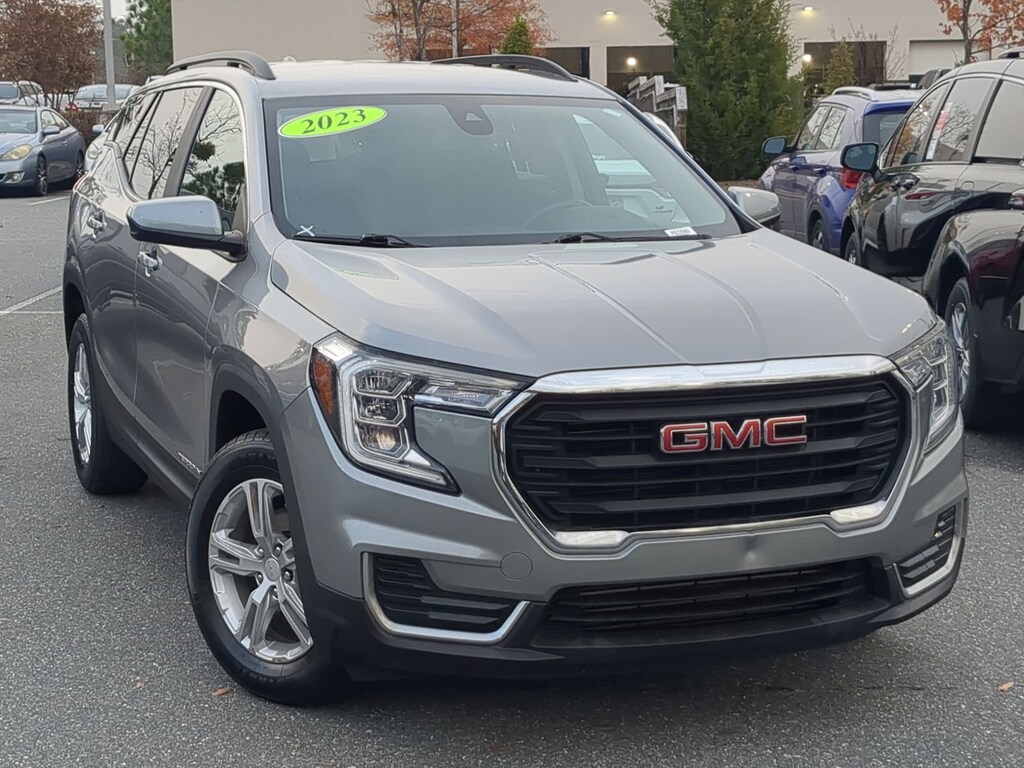 Used 2023 GMC Terrain SLE SUV