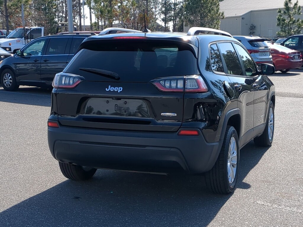 Used 2021 Jeep Cherokee Latitude SUV