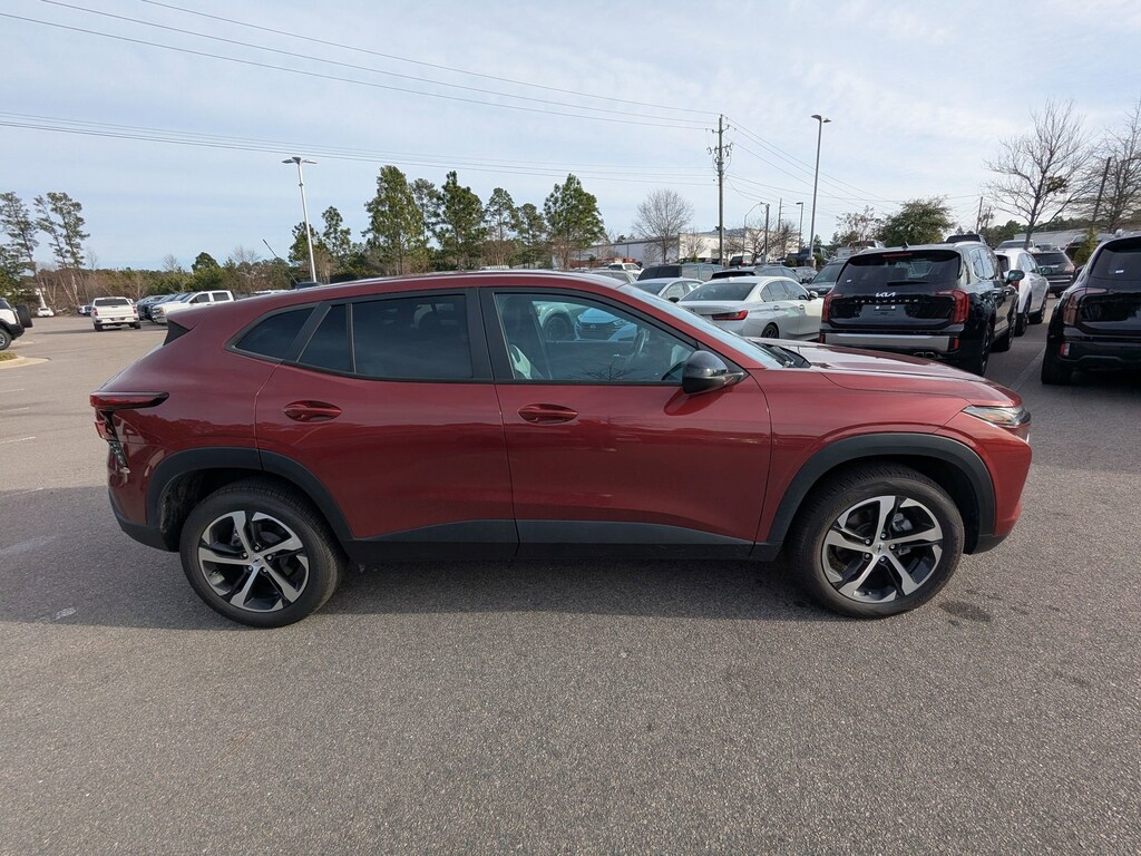 Used 2024 Chevrolet Trax 1RS SUV