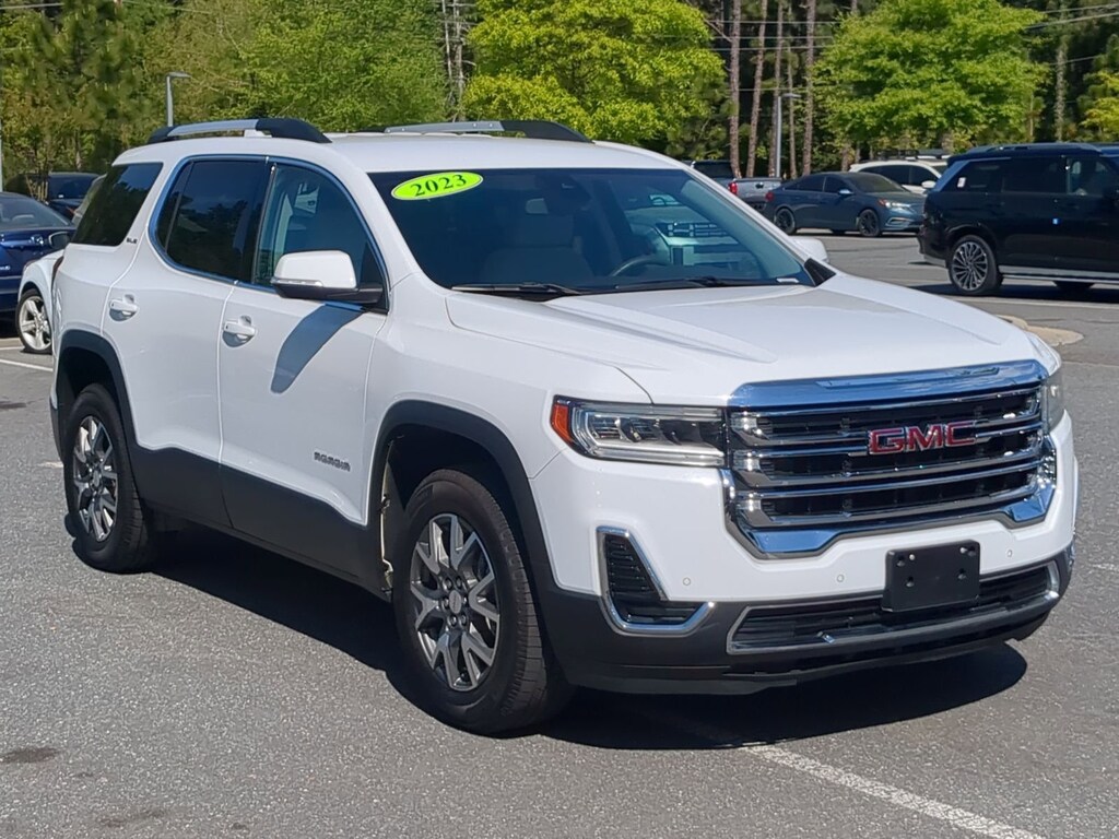 Used 2023 GMC Acadia SLE SUV